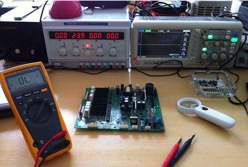 伺服控制器、變頻器電機(jī)、伺服電機(jī)、丹佛斯變頻器、維修變頻器等